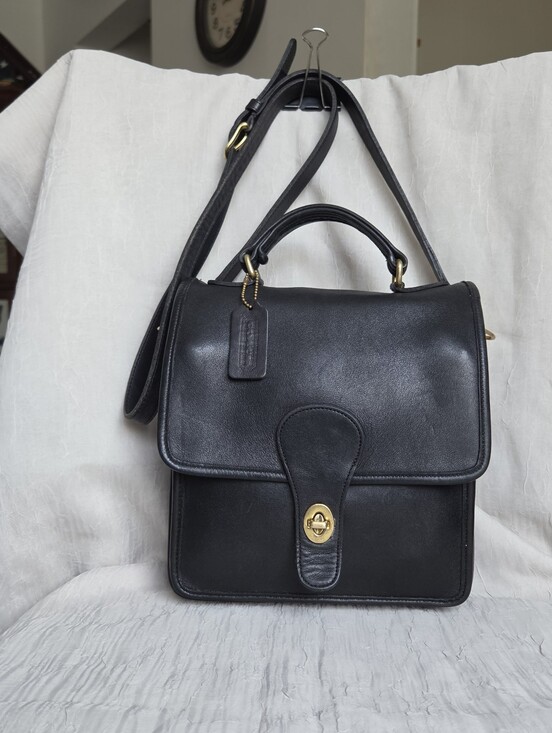 Coach Handbags - Vintage Coach Station Bag